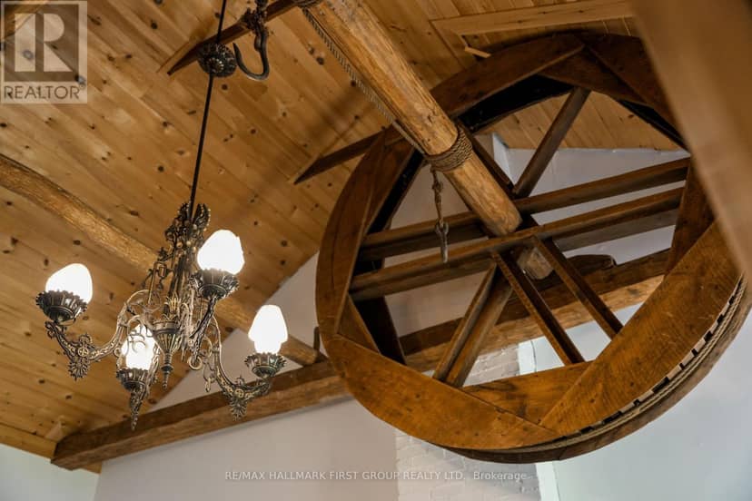 2247 Van Luven Road — photo 23 of 40