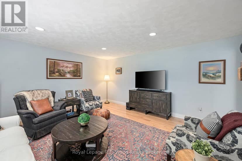 29 Woodside Drive — photo 9 of 40