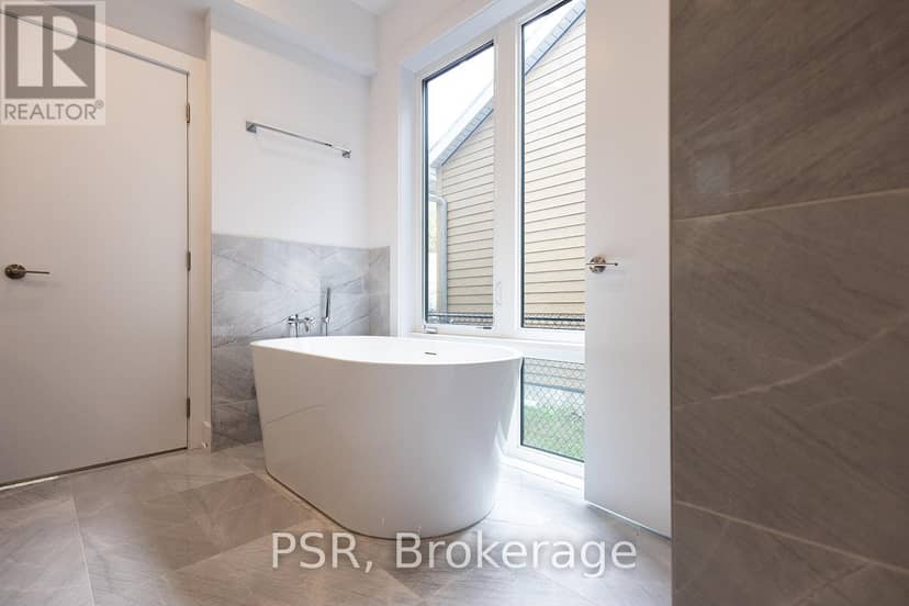 43 Muskoka Bay Boulevard — photo 27 of 36
