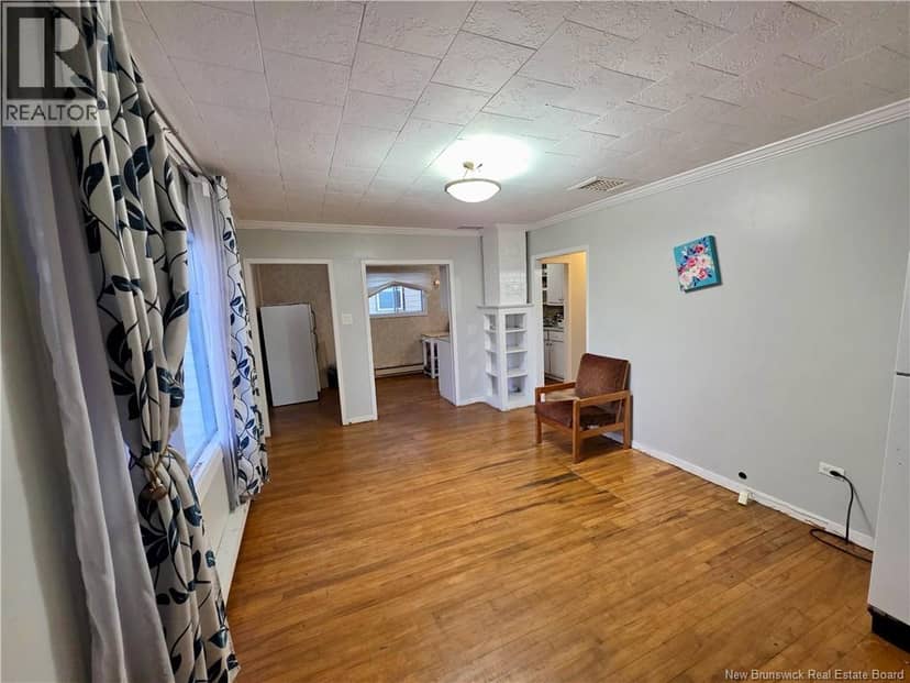 136 Shirley Avenue — photo 5 of 24