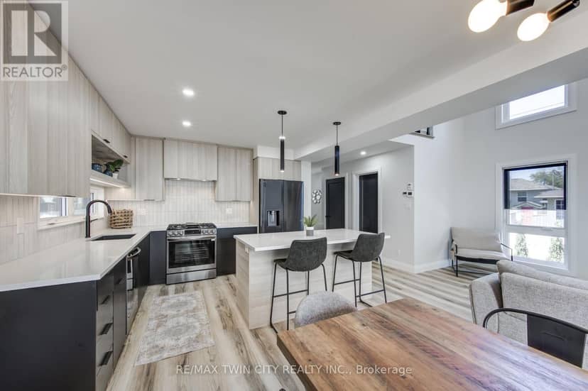57 Centre Street — photo 8 of 36