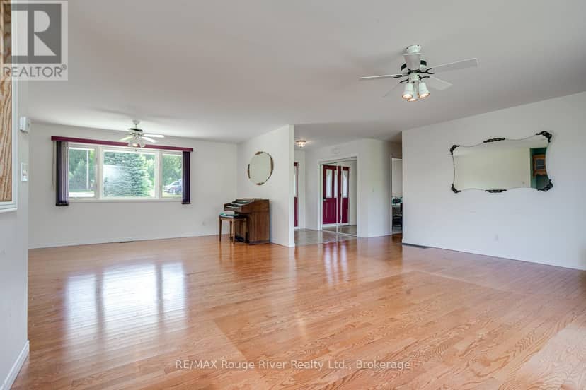 3360 Burnham Street N — photo 18 of 40