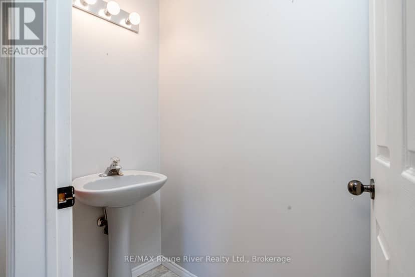 3360 Burnham Street N — photo 37 of 40