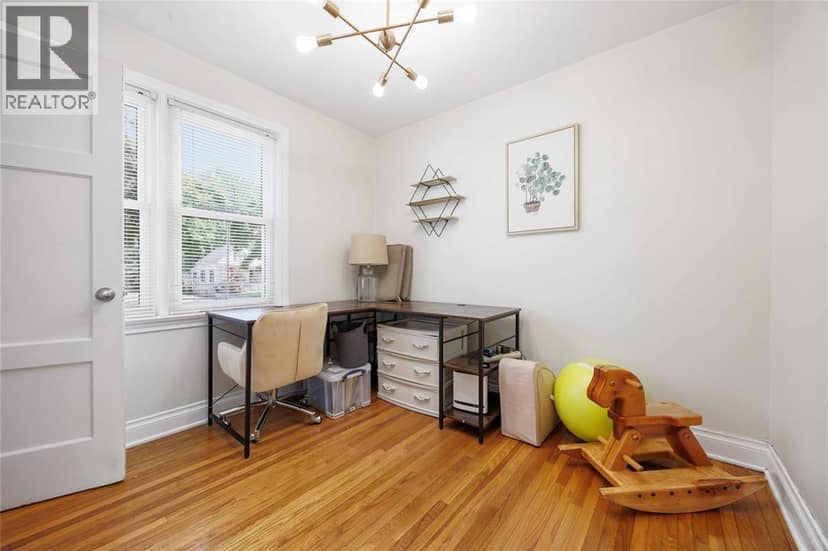 429 EAST STREET North — photo 13 of 30