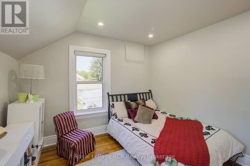 181 Georgina Street — photo 27 of 40