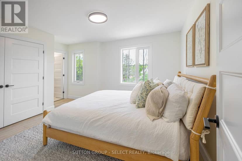 14 - 233 Upper Queen Street — photo 26 of 35