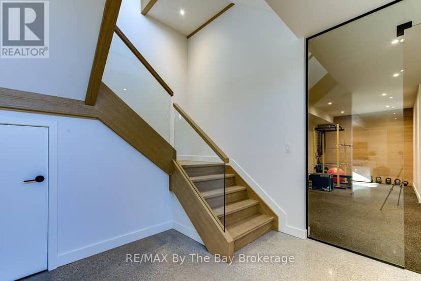 18 Raintree Court — photo 31 of 40