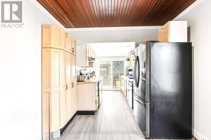 34 Humboldt Parkway — photo 2 of 31