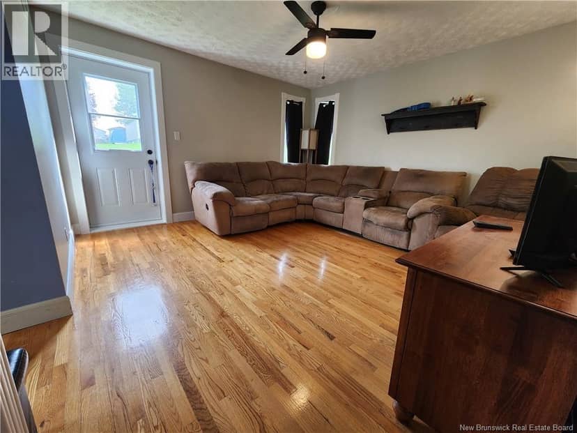 315 Bernier Street — photo 13 of 40