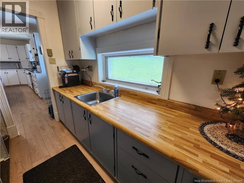 315 Bernier Street — photo 17 of 40