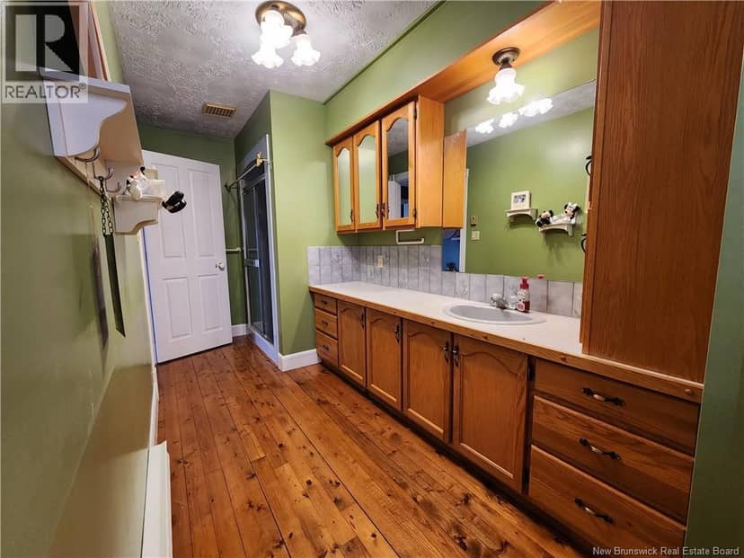 315 Bernier Street — photo 20 of 40