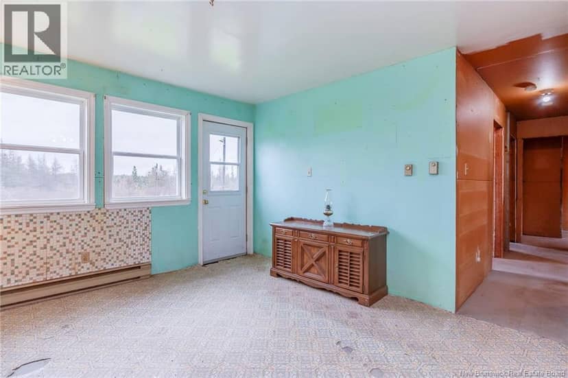 300 Brooklyn road — photo 4 of 36