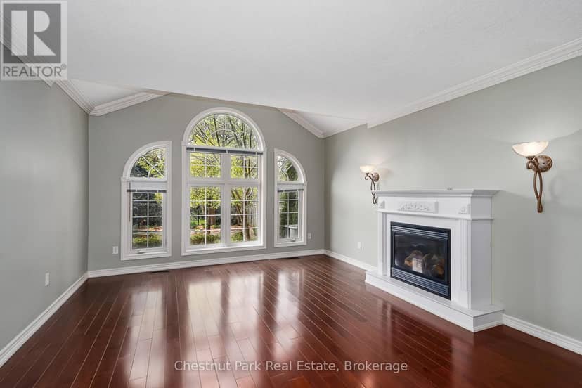 6 Alyssa Drive — photo 11 of 40