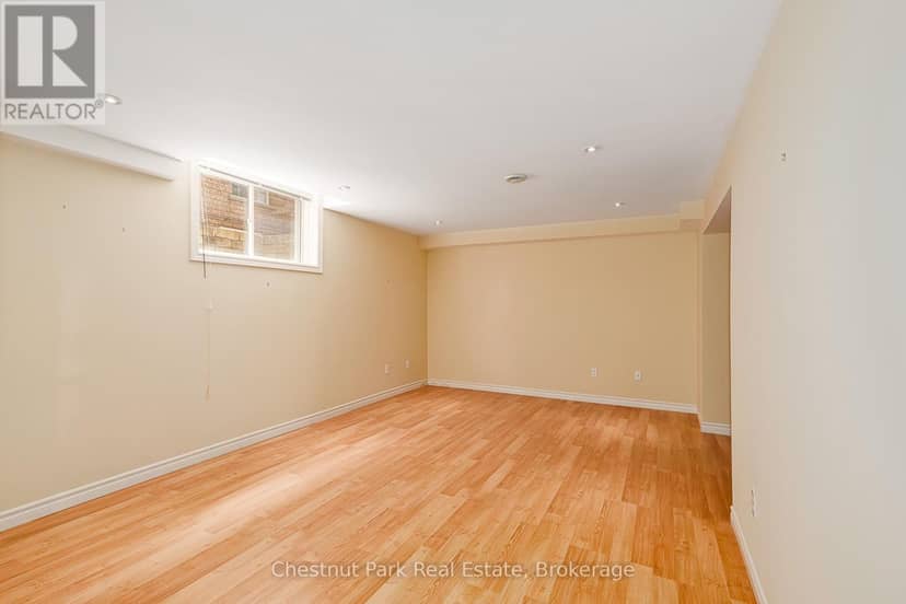6 Alyssa Drive — photo 33 of 40