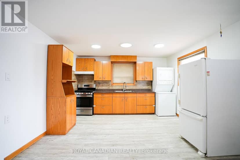 67 Sutherland Avenue — photo 8 of 34