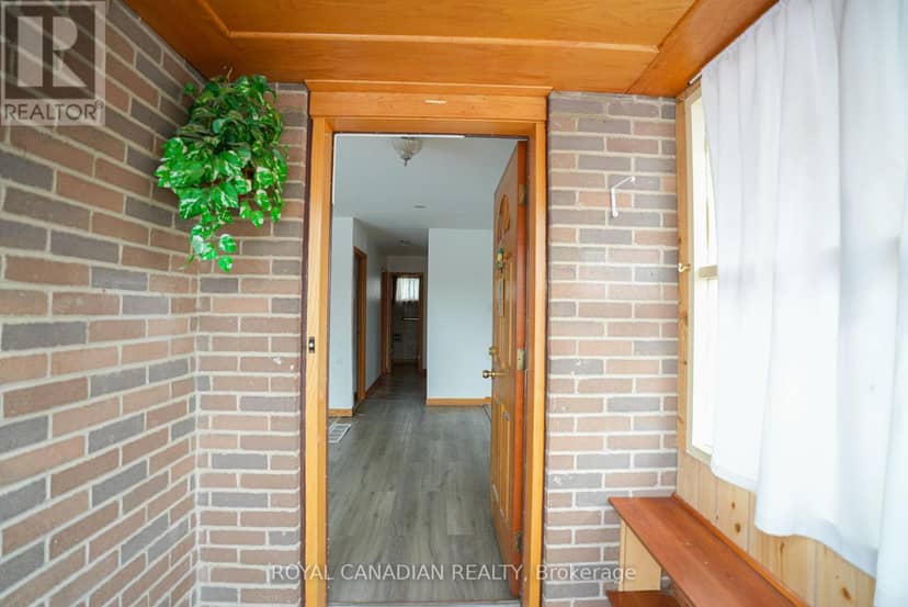 67 Sutherland Avenue — photo 4 of 34