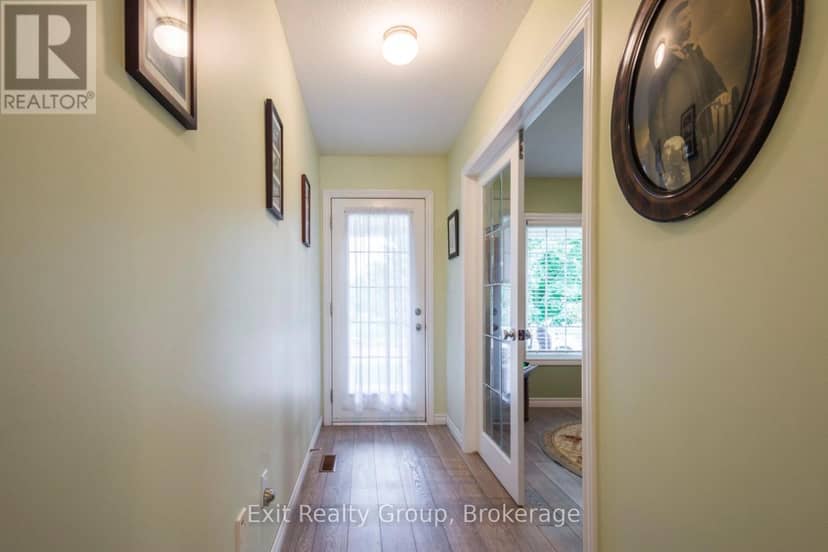 30 Aletha Drive — photo 3 of 29