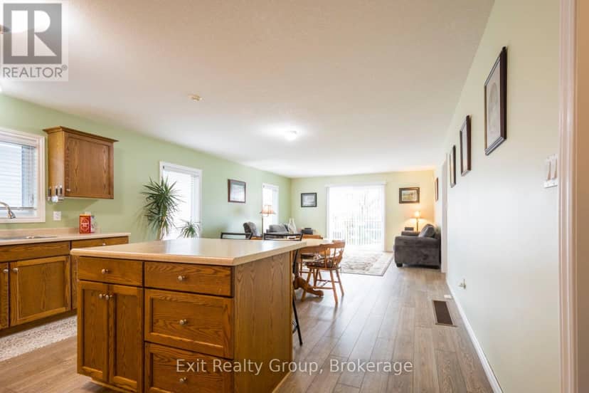 30 Aletha Drive — photo 5 of 29