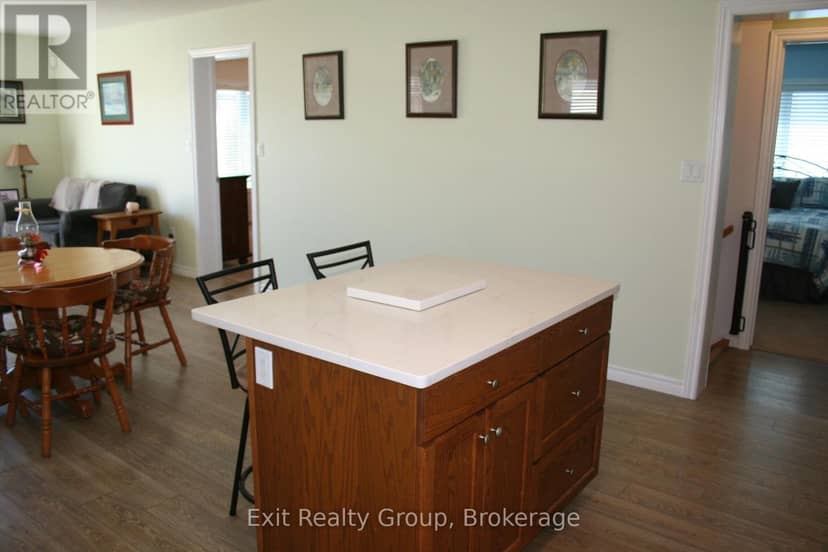 30 Aletha Drive — photo 6 of 29