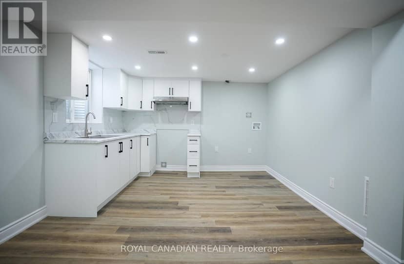 67 Sutherland Avenue — photo 24 of 34