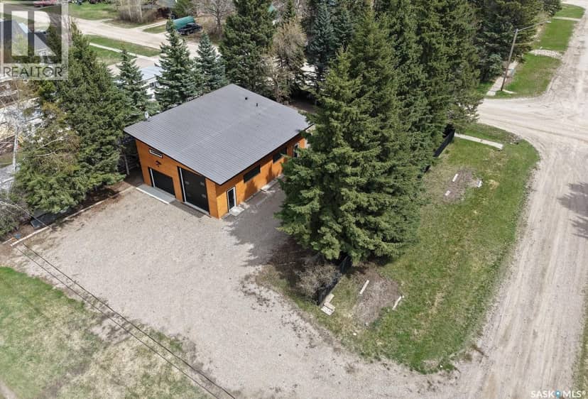 109 Rustad AVENUE, White Fox