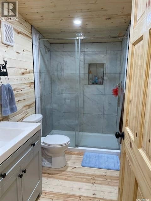 109 Rustad AVENUE — photo 15 of 28