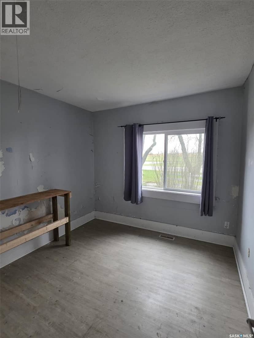 700 Railway AVENUE — photo 11 of 17