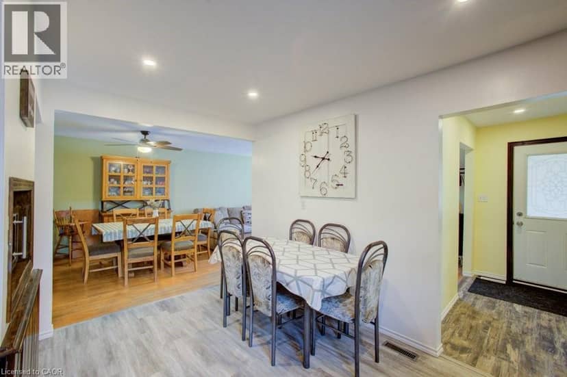 44 MADISON Avenue — photo 15 of 39