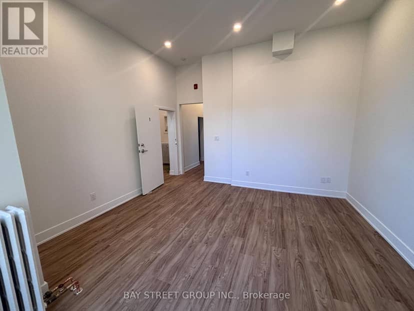 1311 Pape Avenue — photo 10 of 40