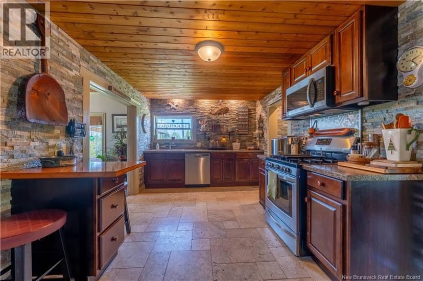 336 Ledge Road — photo 18 of 40