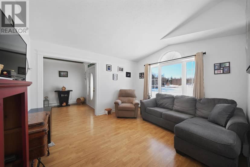 289 Old Martin Road — photo 14 of 40