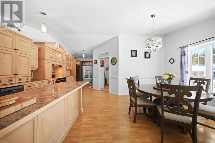 289 Old Martin Road — photo 8 of 40