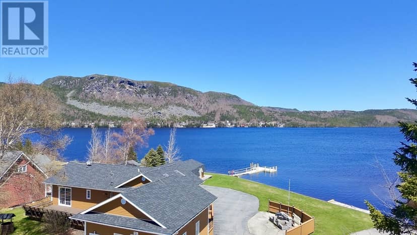 9 Regatta Drive — photo 3 of 40