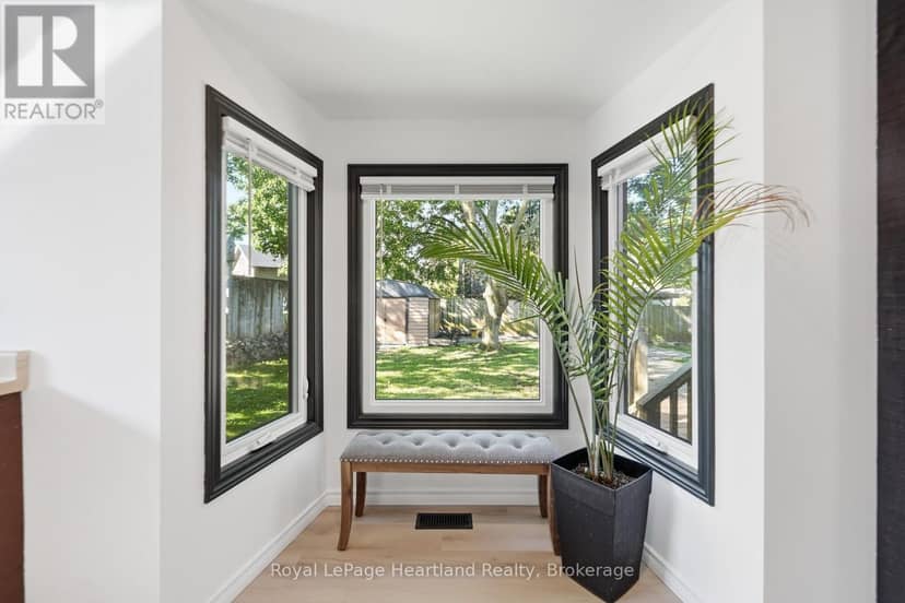 6 Alexander Street — photo 25 of 40