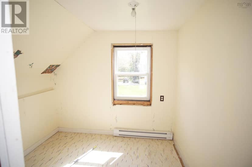 94 Transvaal Street — photo 24 of 27