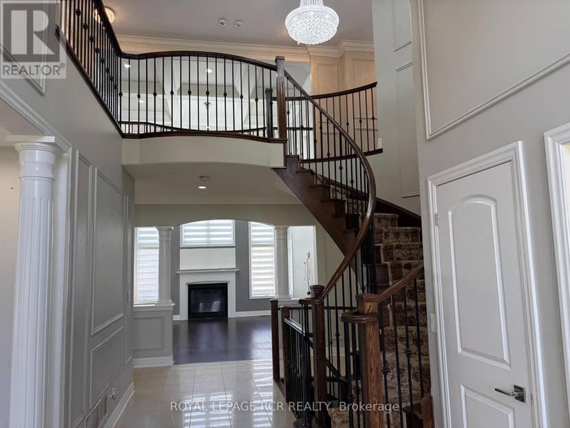 25 Brookhaven Crescent — photo 18 of 40