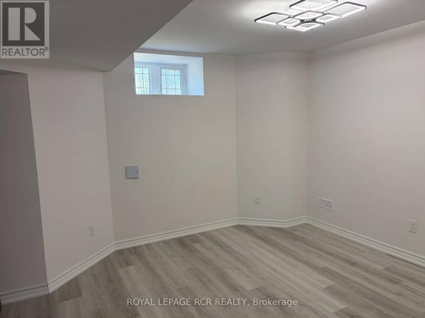 25 Brookhaven Crescent — photo 40 of 40