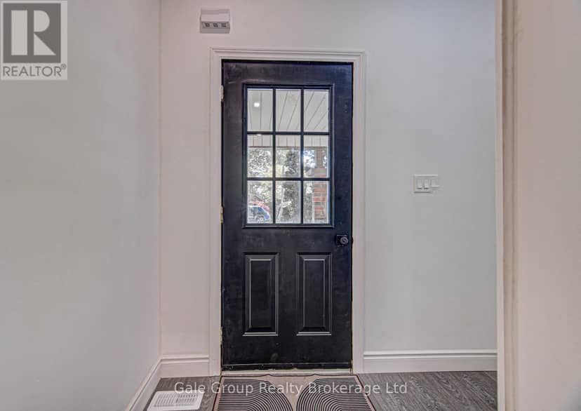 203 Talbot Street S — photo 9 of 40
