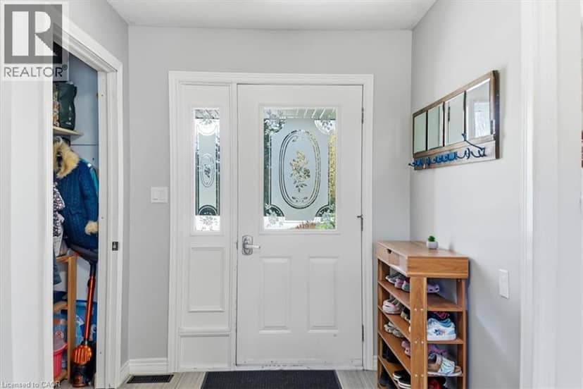 9487 MAAS PARK Drive, Mount Forest, photo 4