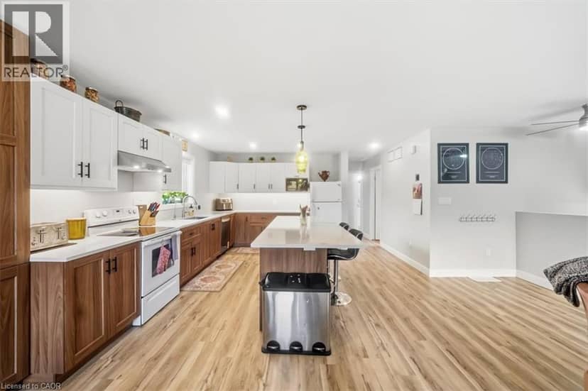 9487 MAAS PARK Drive — photo 9 of 40