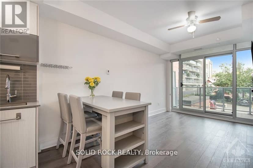 213 - 255 Bay Street — photo 8 of 26