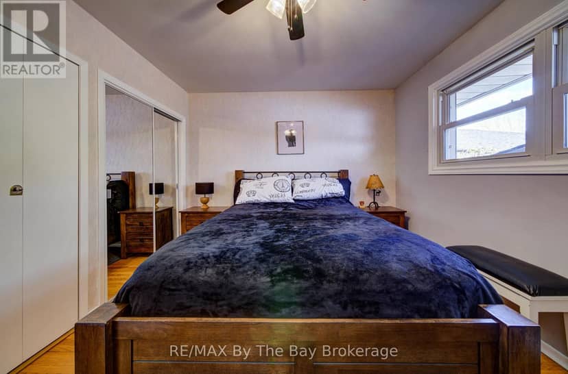 31 Saunders Street — photo 21 of 40