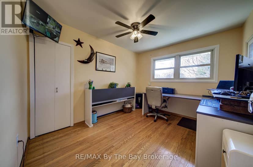 31 Saunders Street — photo 26 of 40
