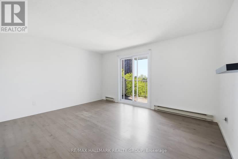 412 - 270 Brittany Drive — photo 7 of 32