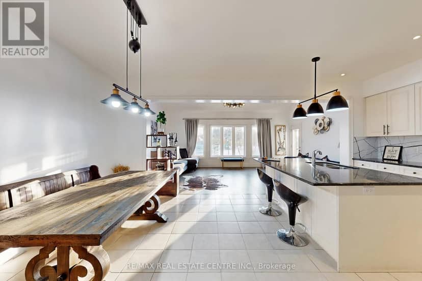 3 - 39 Kay Crescent — photo 28 of 40