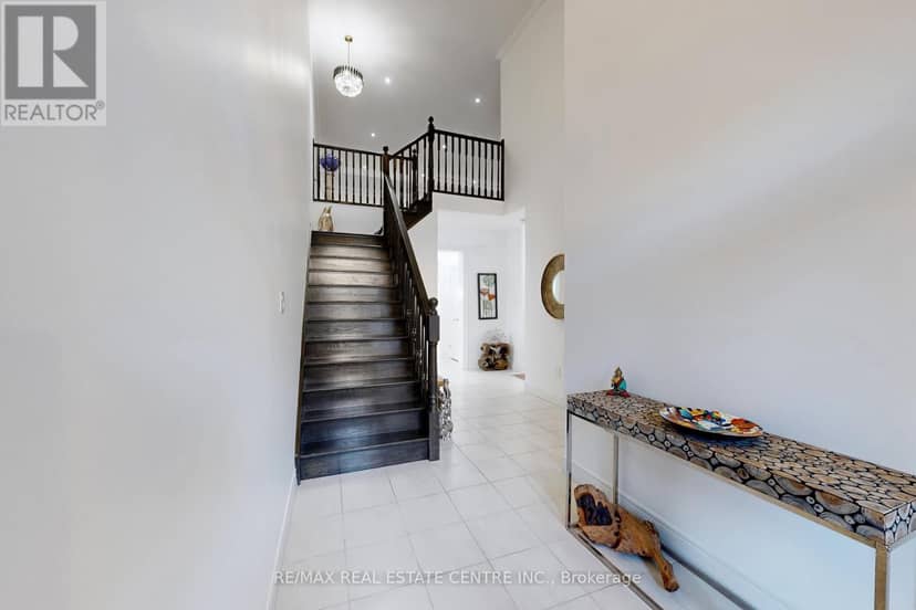 3 - 39 Kay Crescent, Guelph, photo 3