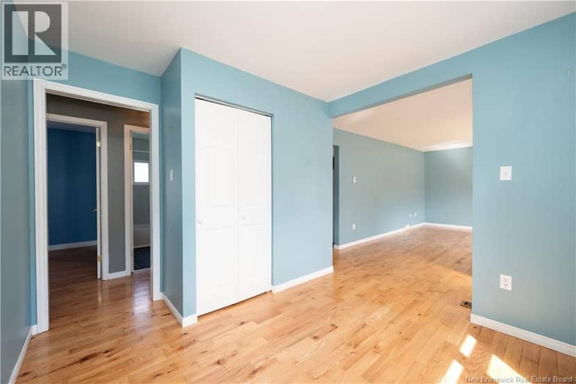 295 Buckingham Avenue — photo 10 of 40