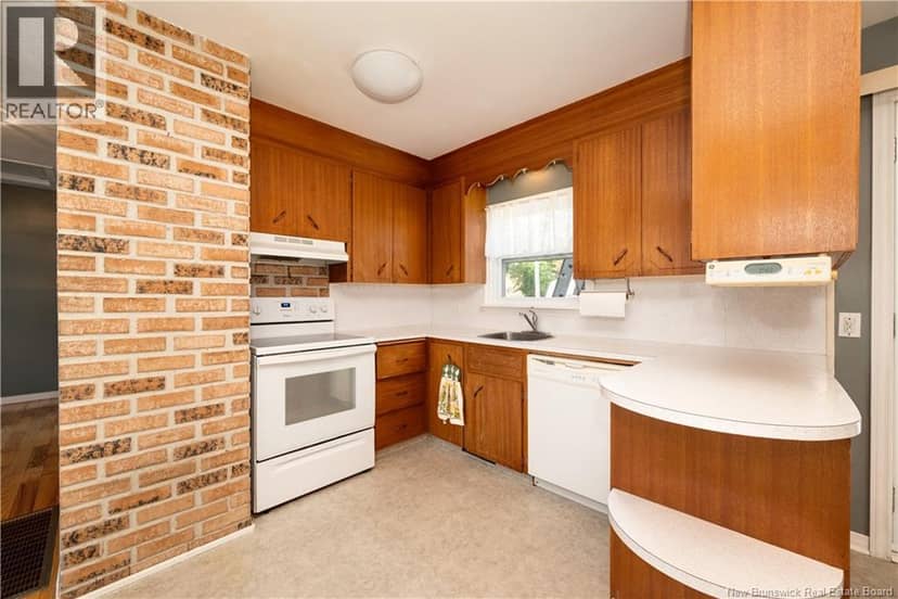 295 Buckingham Avenue — photo 24 of 40