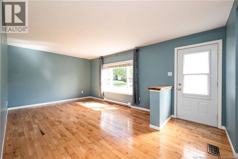 295 Buckingham Avenue — photo 5 of 40