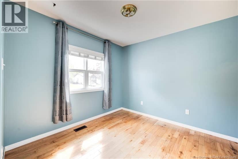 295 Buckingham Avenue — photo 9 of 40